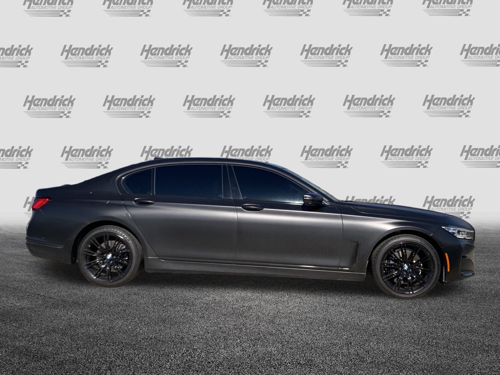 Used 2020 BMW 740i w/ Premium Package image 11