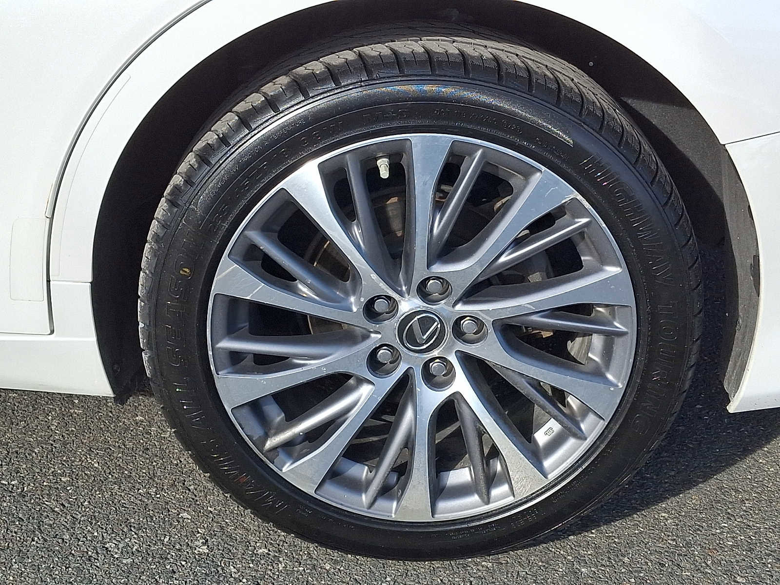 Used 2021 Lexus ES 250 w/ Premium Package image 7