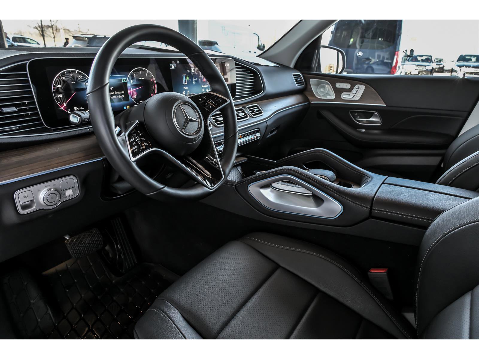 Certified 2025 Mercedes-Benz GLE 350 4MATIC image 9