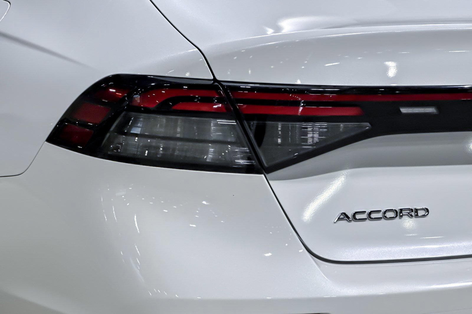 Used 2023 Honda Accord EX image 12