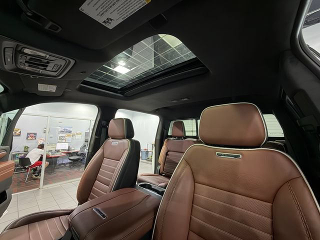 Used 2025 GMC Sierra 2500 Denali Ultimate w/ Max Trailering Package AWD/4WD image 32
