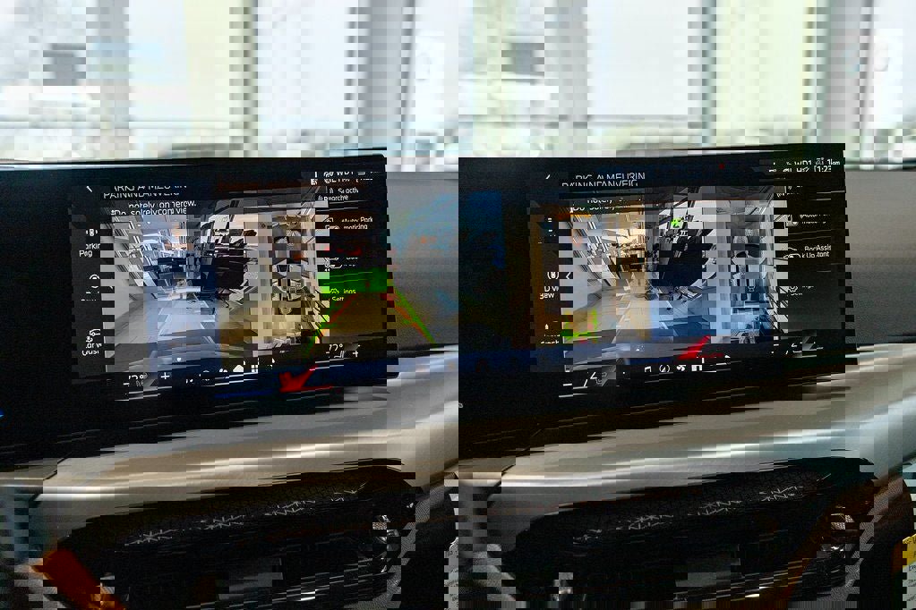 New 2026 BMW 330i xDrive Sedan w/ M Sport Package image 31