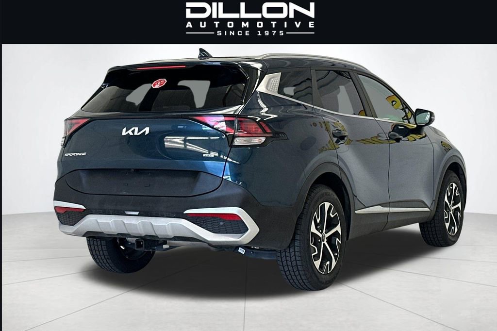 Used 2023 Kia Sportage EX AWD/4WD image 4