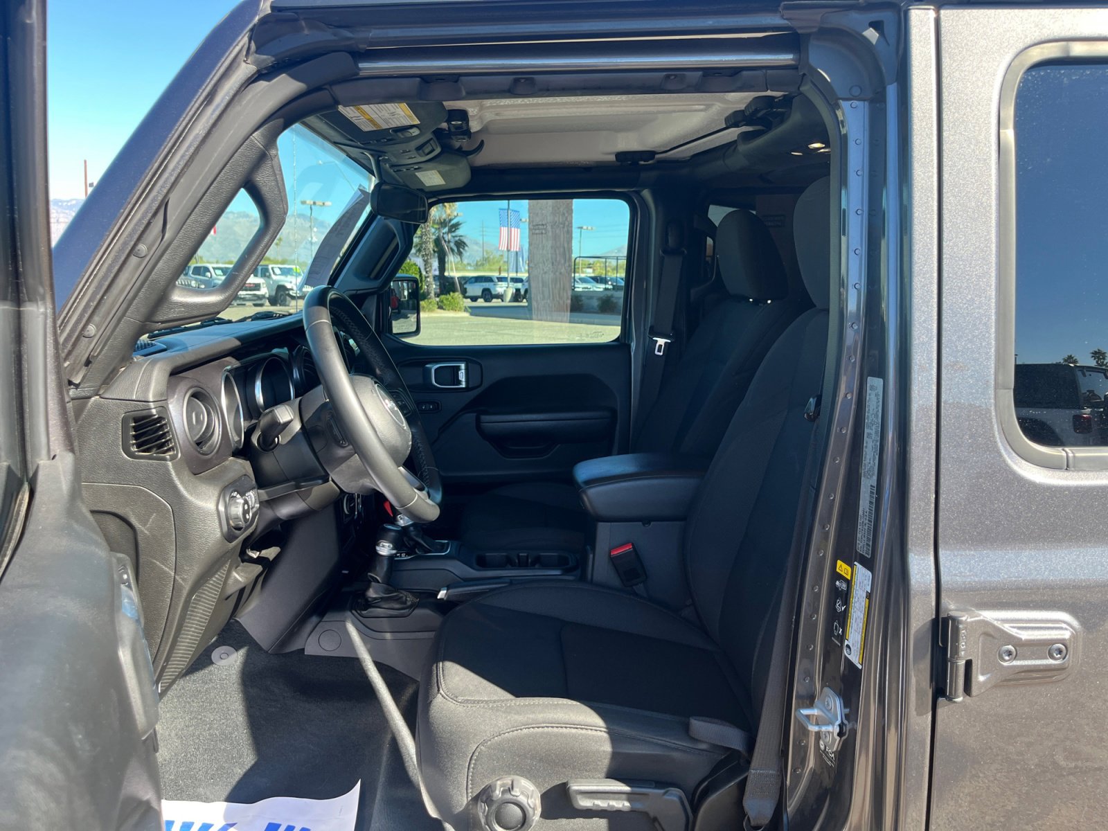 Used 2022 Jeep Gladiator Sport image 14