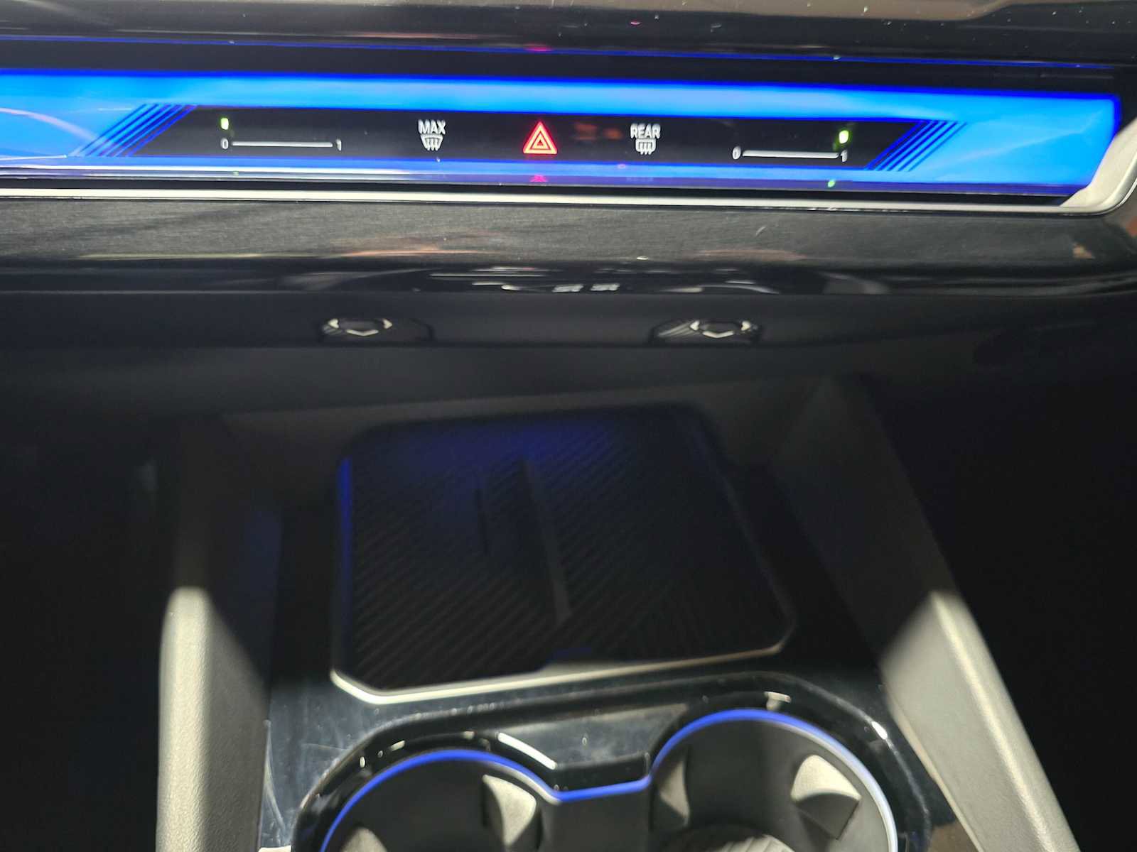 Used 2025 BMW i5 xDrive40 w/ Premium Package image 32