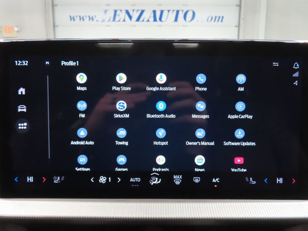 Used 2025 Ford Explorer Platinum w/ Ultimate Package image 27