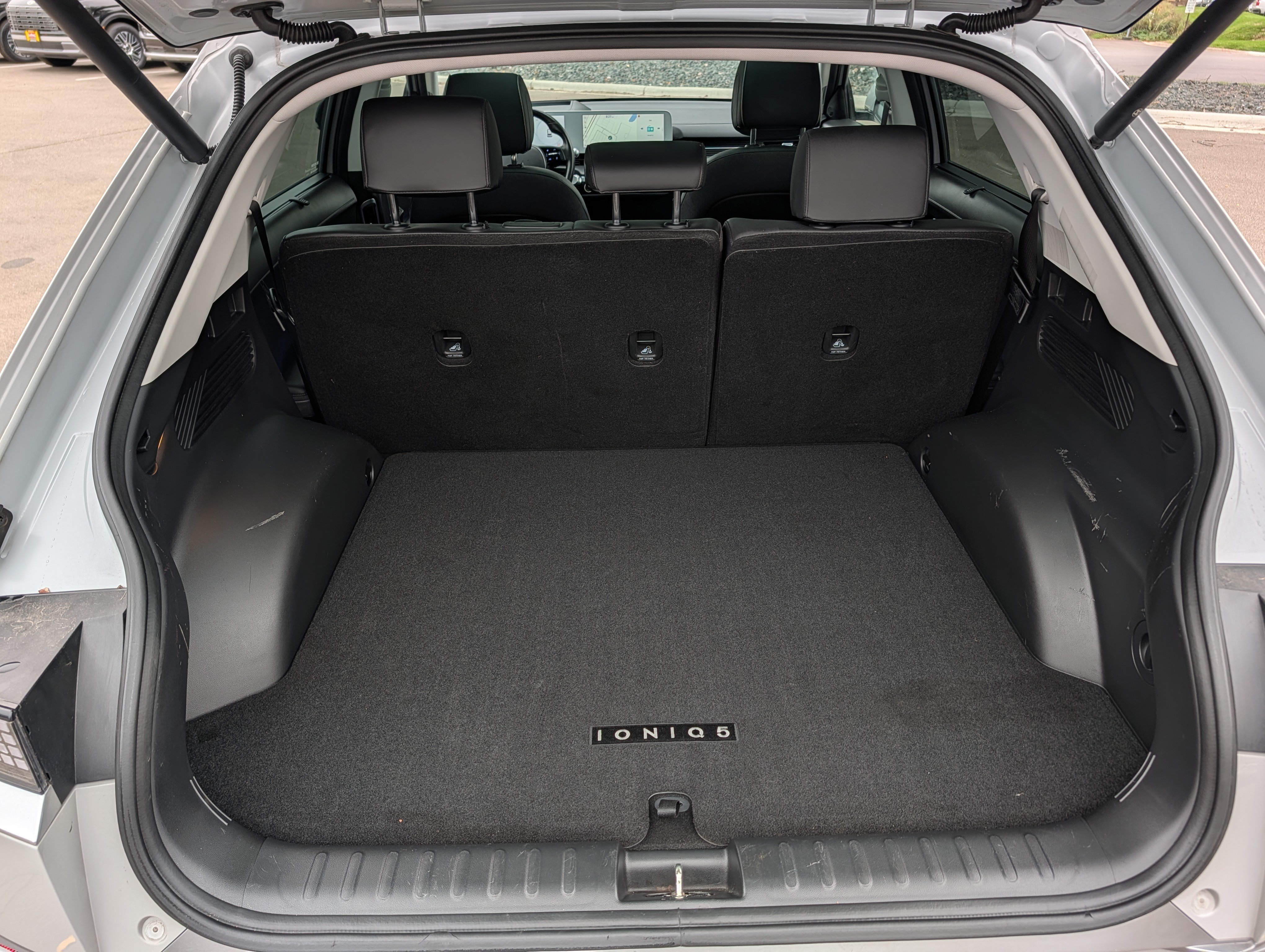 Certified 2023 Hyundai Ioniq 5 Limited w/ Cargo Package AWD/4WD image 18