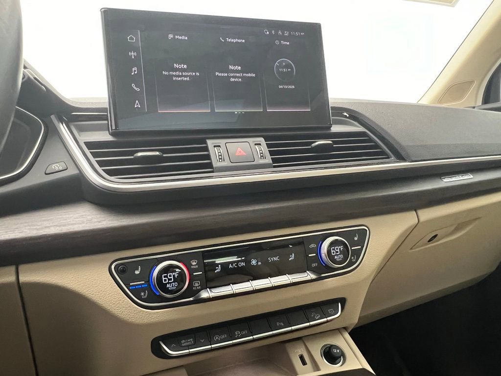 Used 2024 Audi Q5 2.0T Premium Plus w/ Premium Plus Package image 12