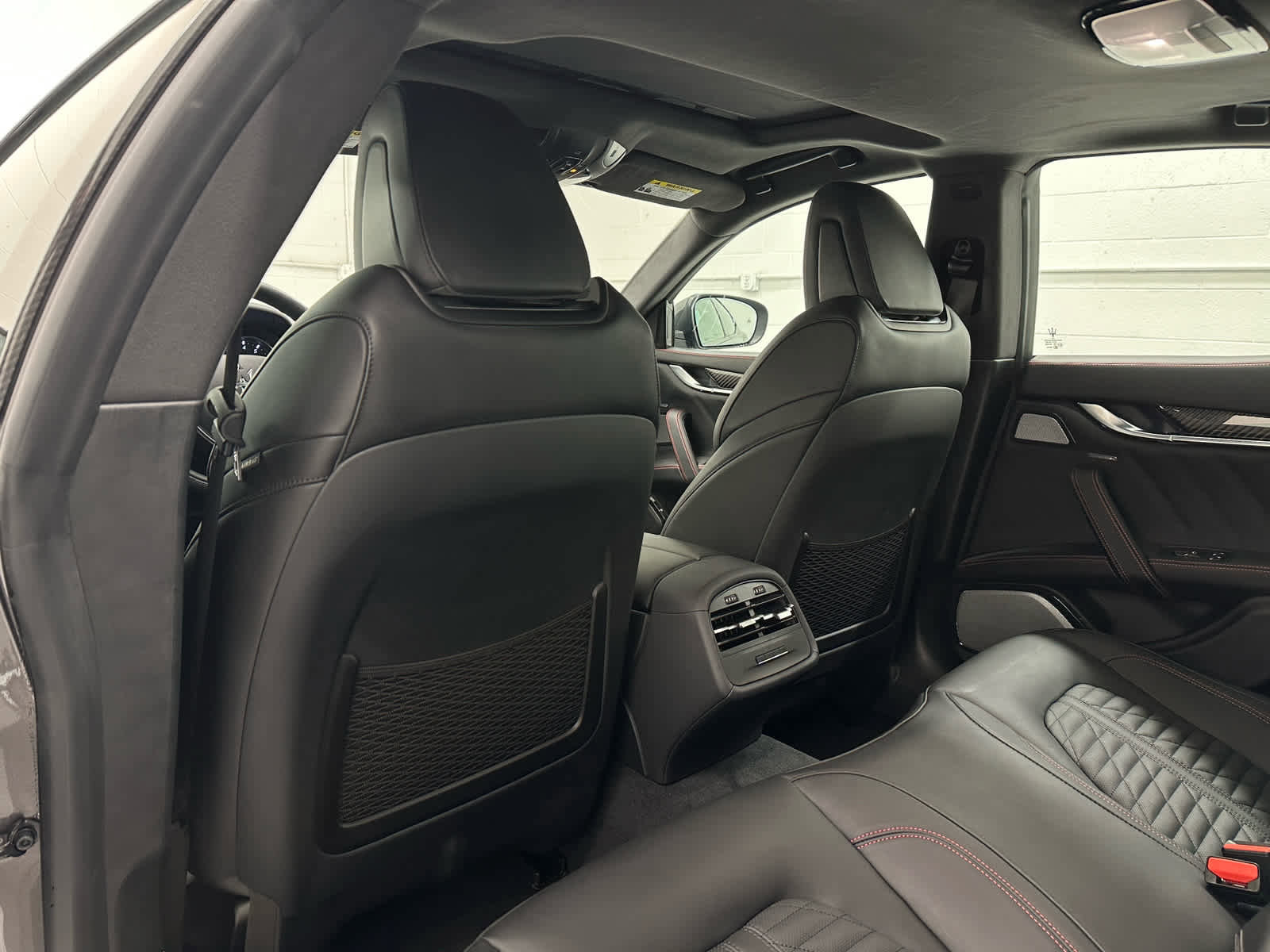 Used 2022 Maserati Ghibli Trofeo image 14