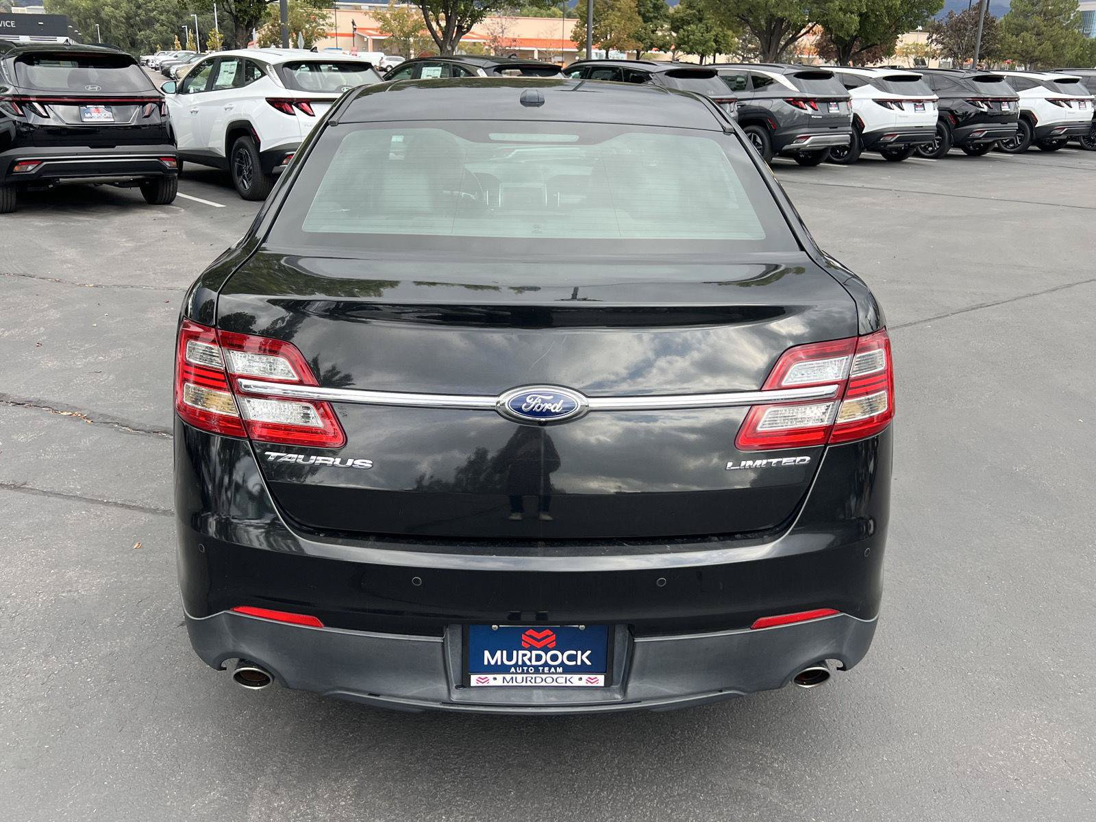 Used 2015 Ford Taurus Limited FWD image 14