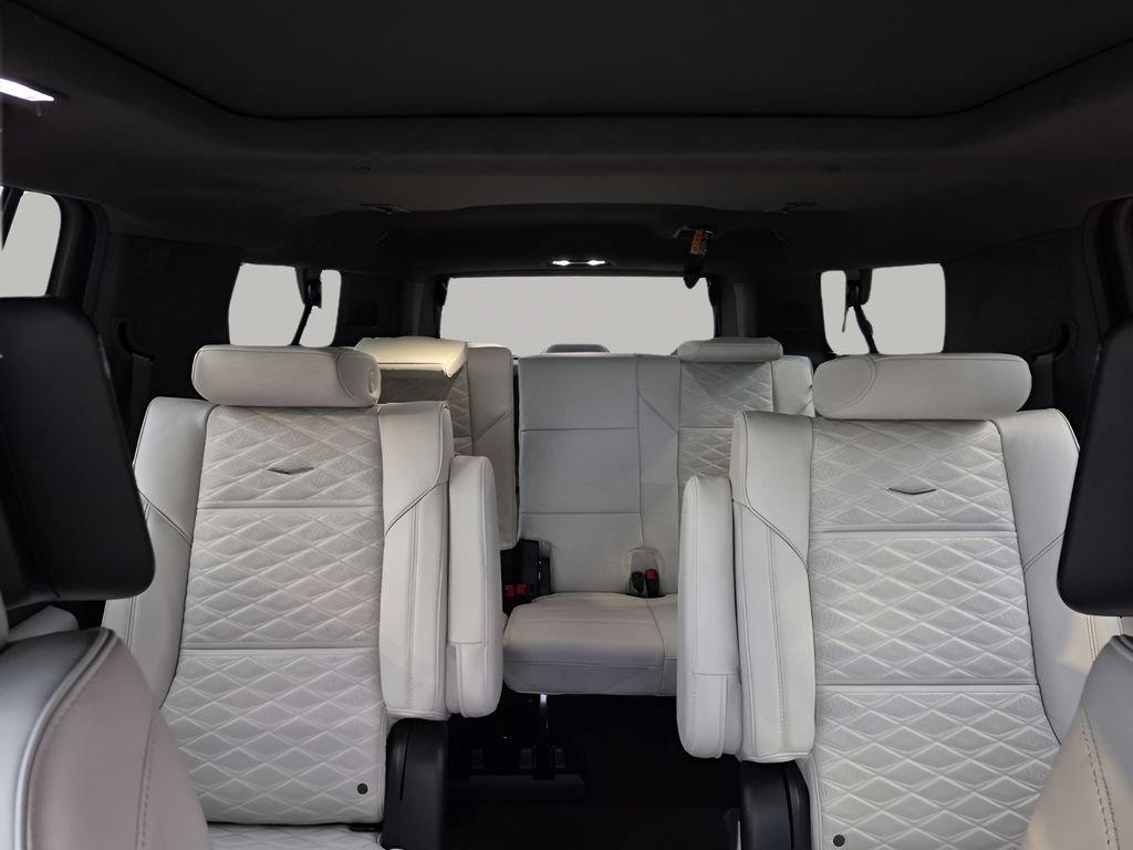 New 2026 Cadillac Escalade ESV Platinum Sport w/ LPO, ONYX Package AWD/4WD image 45