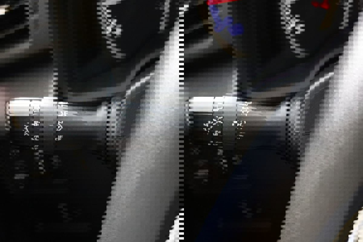 Used 2023 Toyota 4Runner TRD Off-Road Premium w/ Moonroof Package AWD/4WD image 28