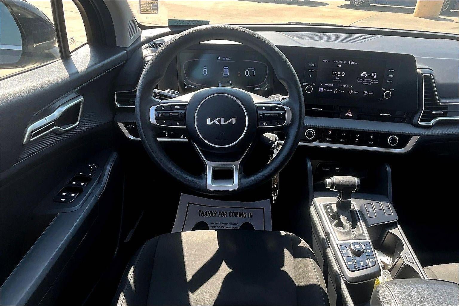 Used 2024 Kia Sportage LX FWD image 8
