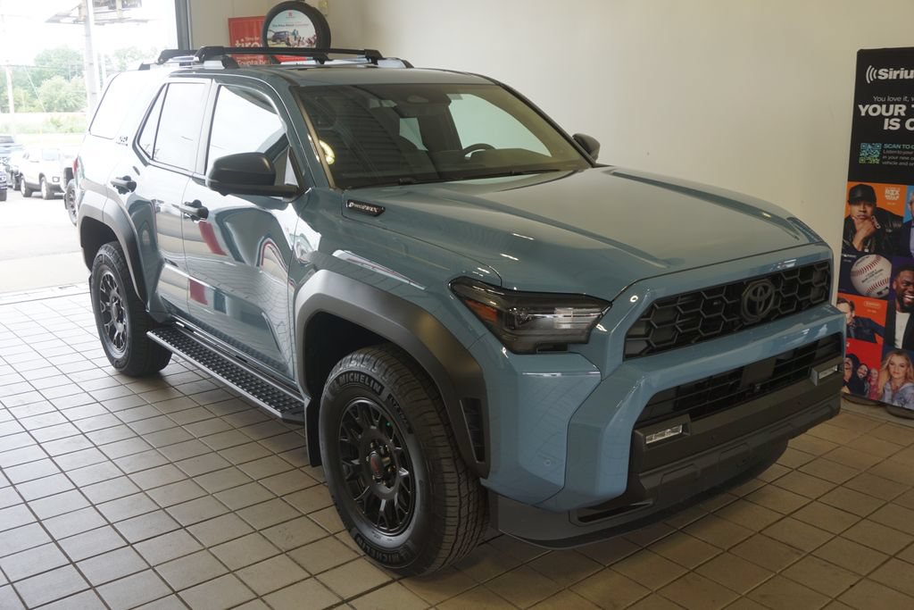 New 2026 Toyota 4Runner TRD Off-Road Premium AWD/4WD image 2