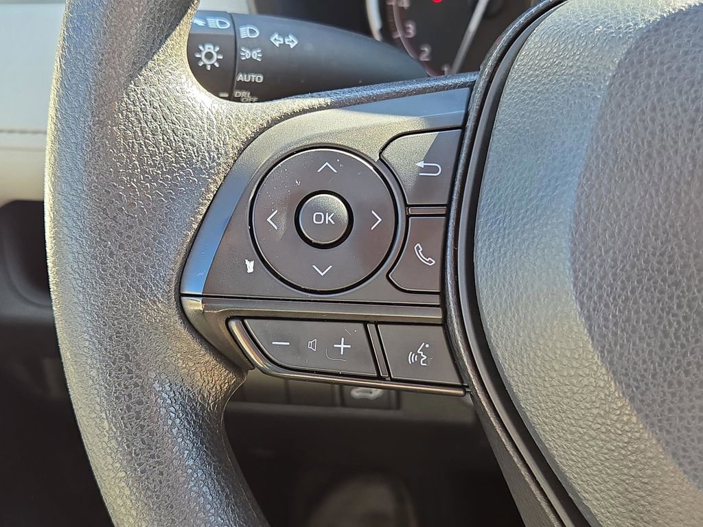 Used 2024 Toyota RAV4 XLE image 29