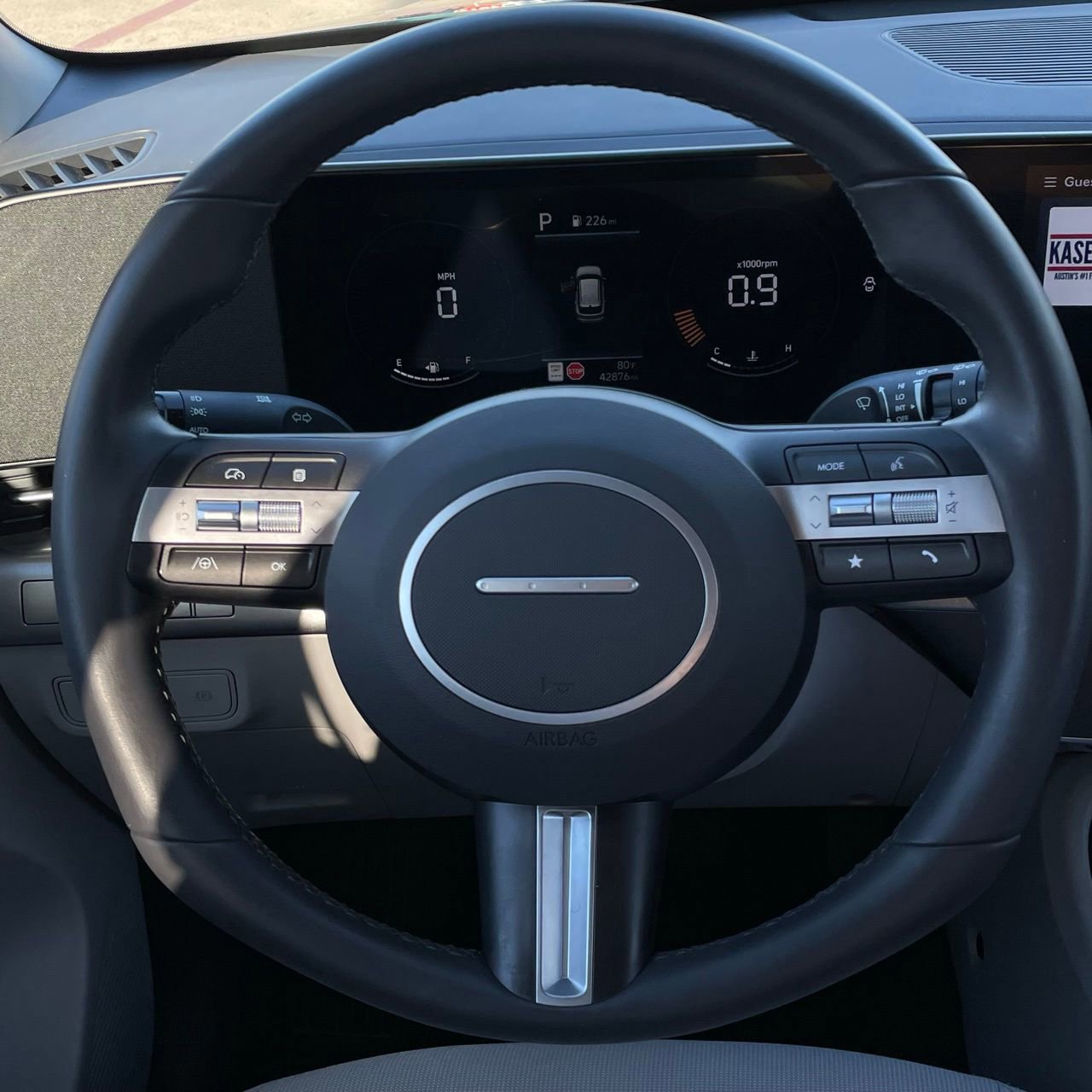 Used 2025 Hyundai Kona SEL image 11