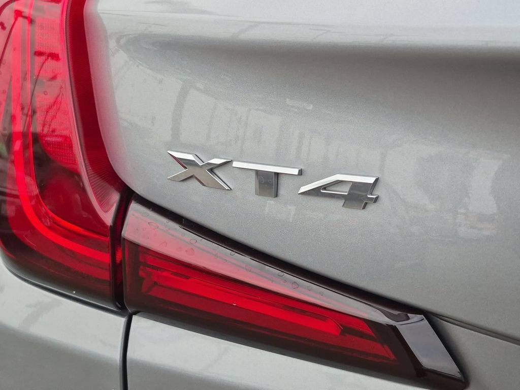 Used 2024 Cadillac XT4 Premium Luxury FWD image 32
