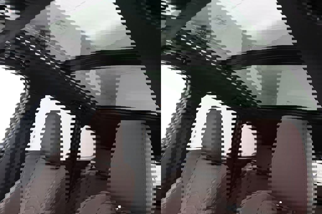 Used 2025 BMW X1 xDrive28i image 16