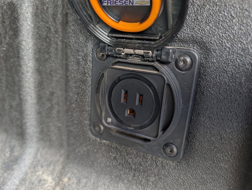 Used 2024 Chevrolet Colorado ZR2 w/ Technology Package image 10