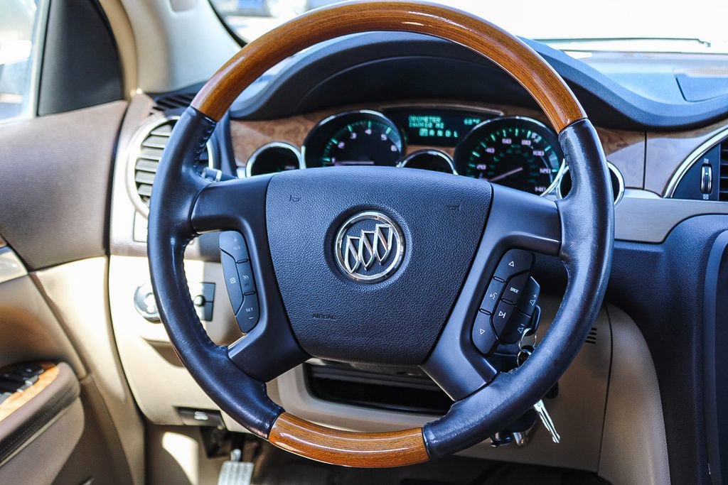Used 2008 Buick Enclave CXL w/ Entertainment Package #1 FWD image 15