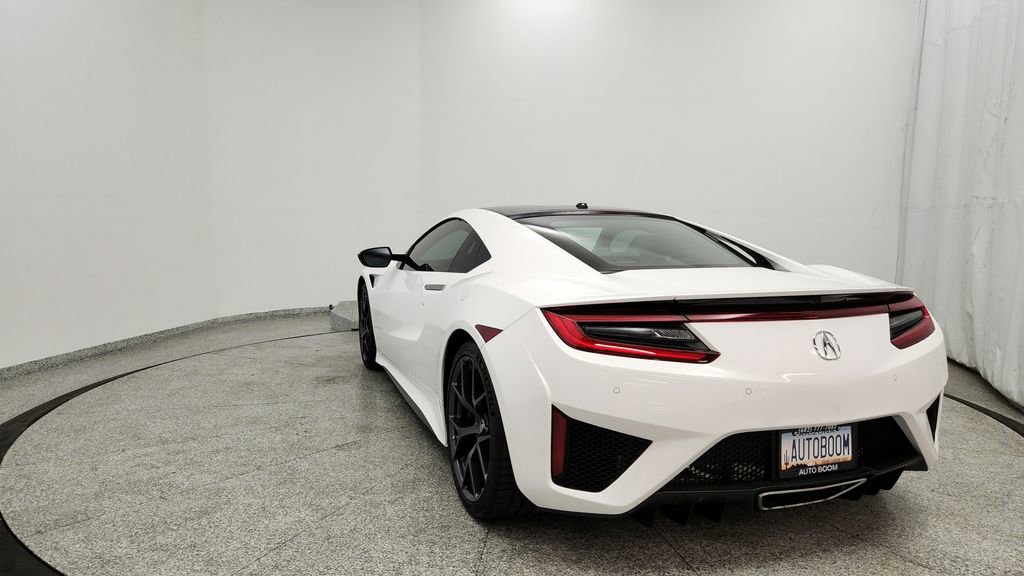 Used 2017 Acura NSX AWD/4WD image 4