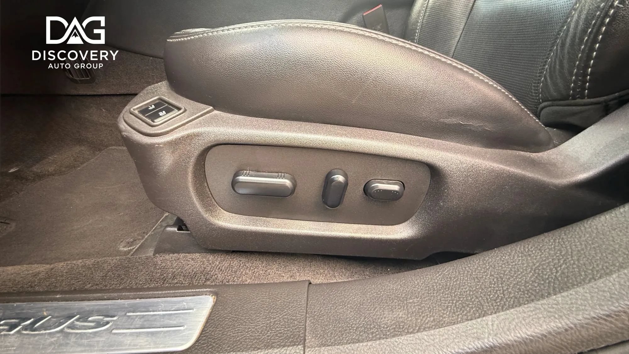 Used 2013 Ford Taurus Limited FWD image 27