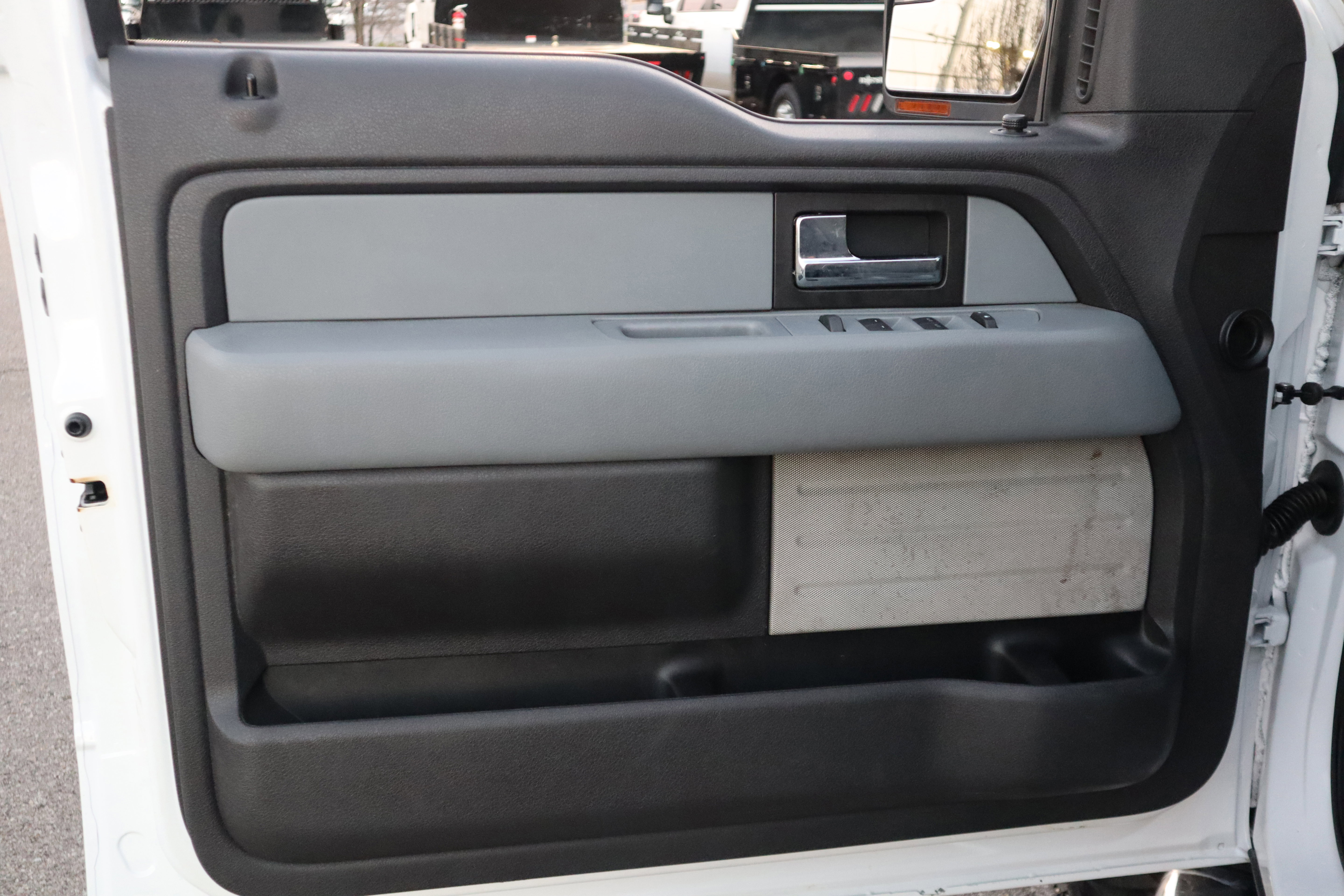 Used 2014 Ford F150 XLT w/ Equipment Group 302A Luxury image 21