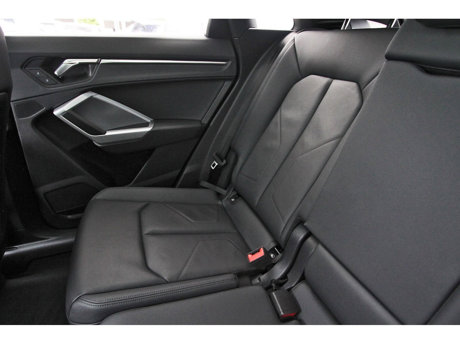 Used 2025 Audi Q3 2.0T Premium AWD/4WD image 14