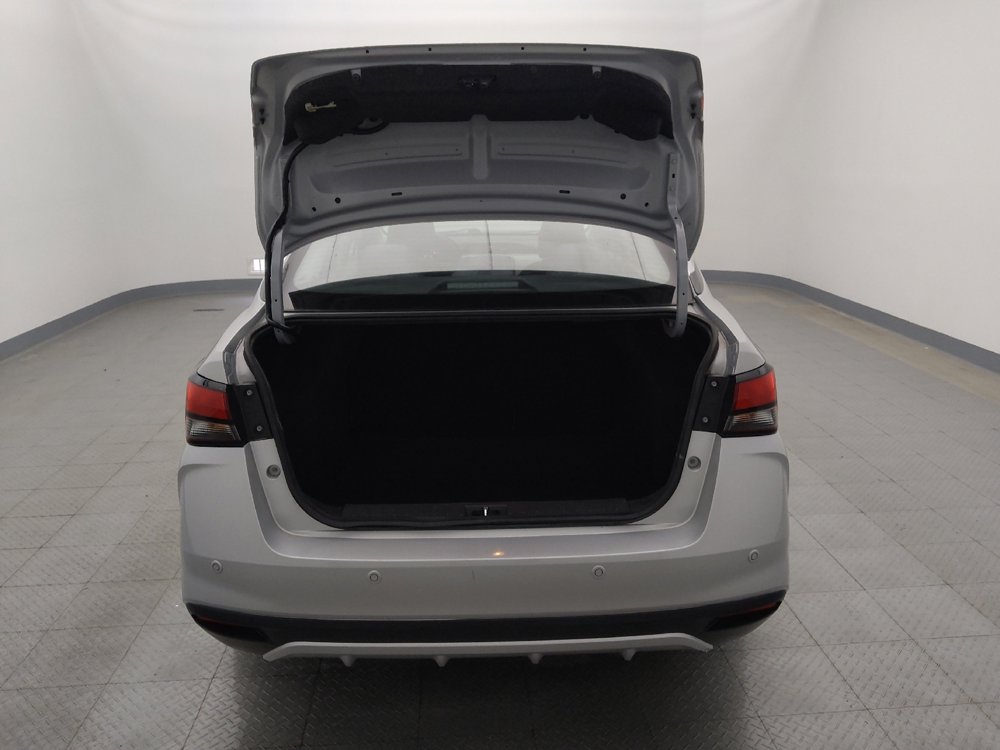 Used 2021 Nissan Versa SV image 29