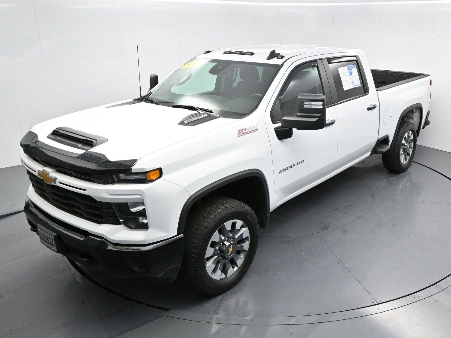 Used 2024 Chevrolet Silverado 2500 Custom w/ Custom Value Package image 36