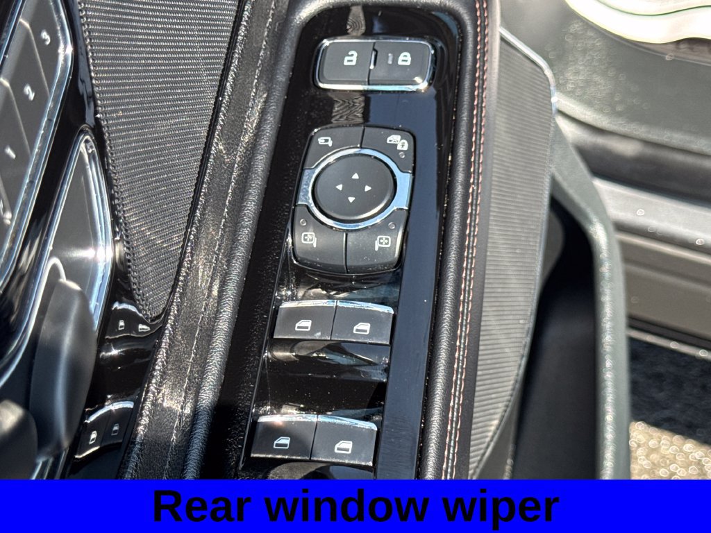 Used 2023 Lincoln Aviator AWD w/ Premium Package image 28