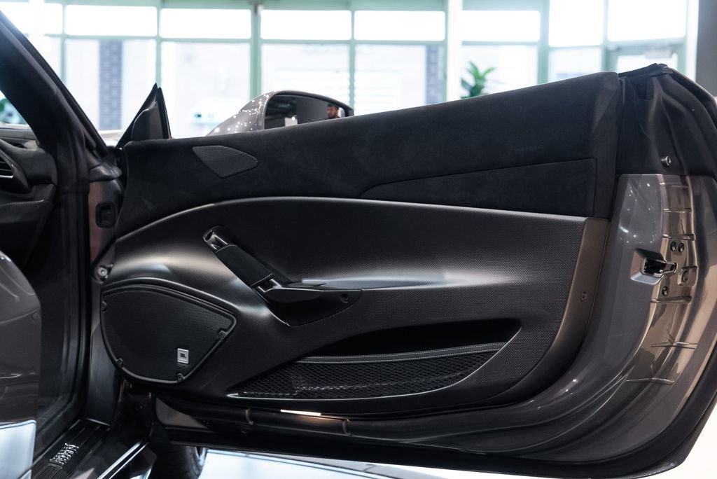 Certified 2019 Ferrari 488 Pista Spider RWD image 42