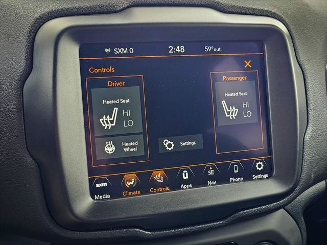Certified 2022 Jeep Renegade Altitude w/ Convenience Group AWD/4WD image 24