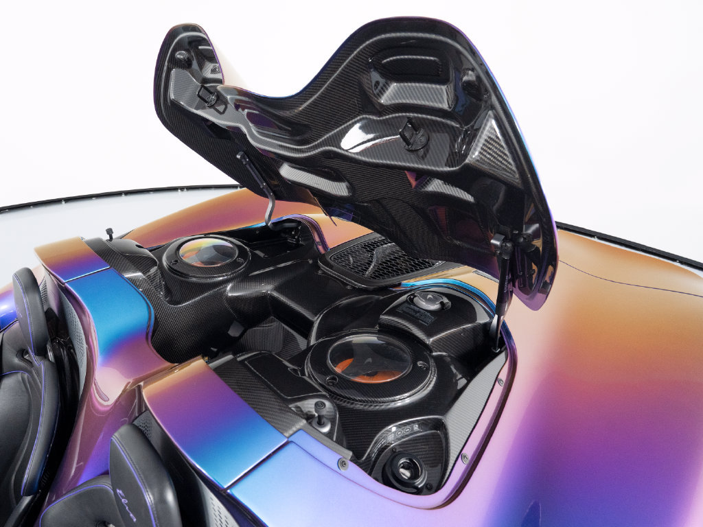 Used 2021 McLaren Elva RWD image 43