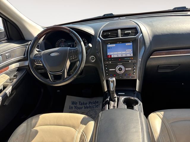 Used 2017 Ford Explorer Platinum AWD/4WD image 11