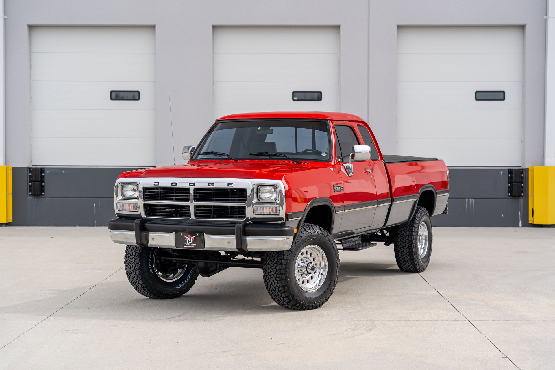 Used 1993 Dodge D/W Truck 250 image 2