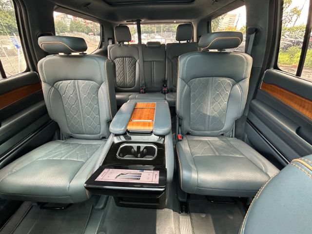Used 2022 Jeep Grand Wagoneer Series III AWD/4WD image 28