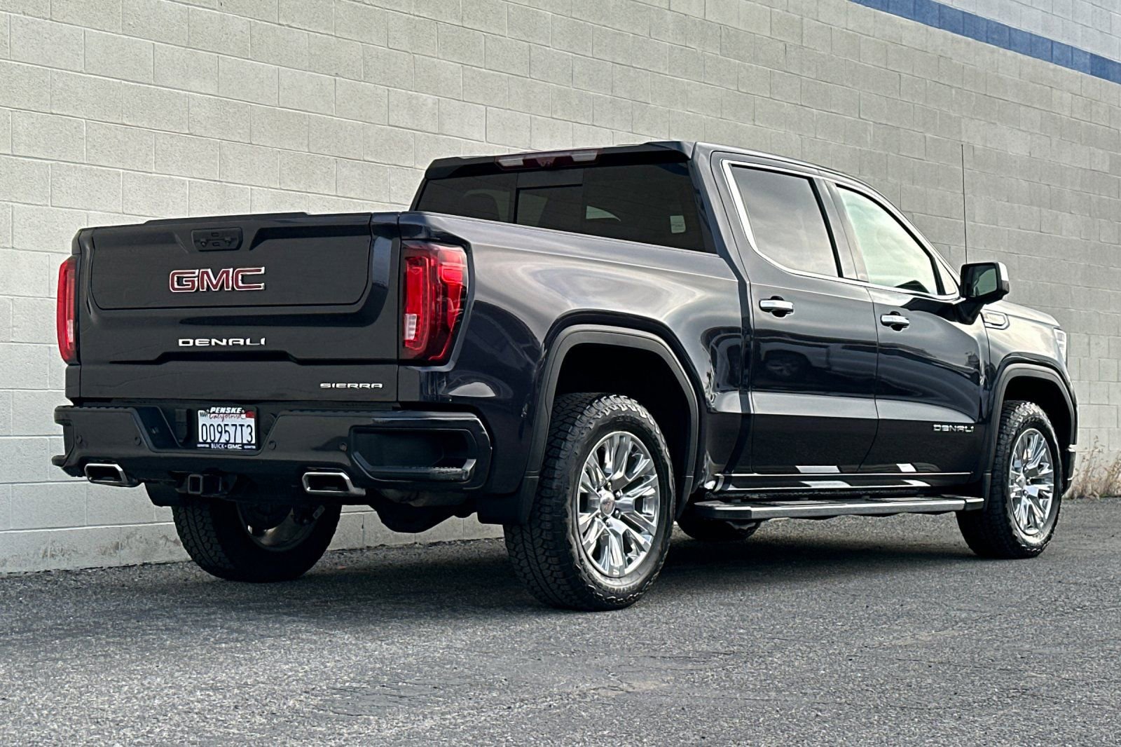Certified 2023 GMC Sierra 1500 Denali w/ Technology Package image 4