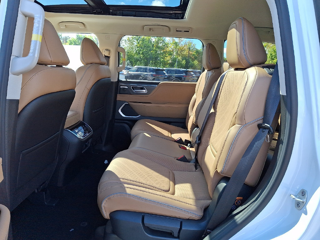 New 2027 INFINITI QX80 Luxe RWD image 7