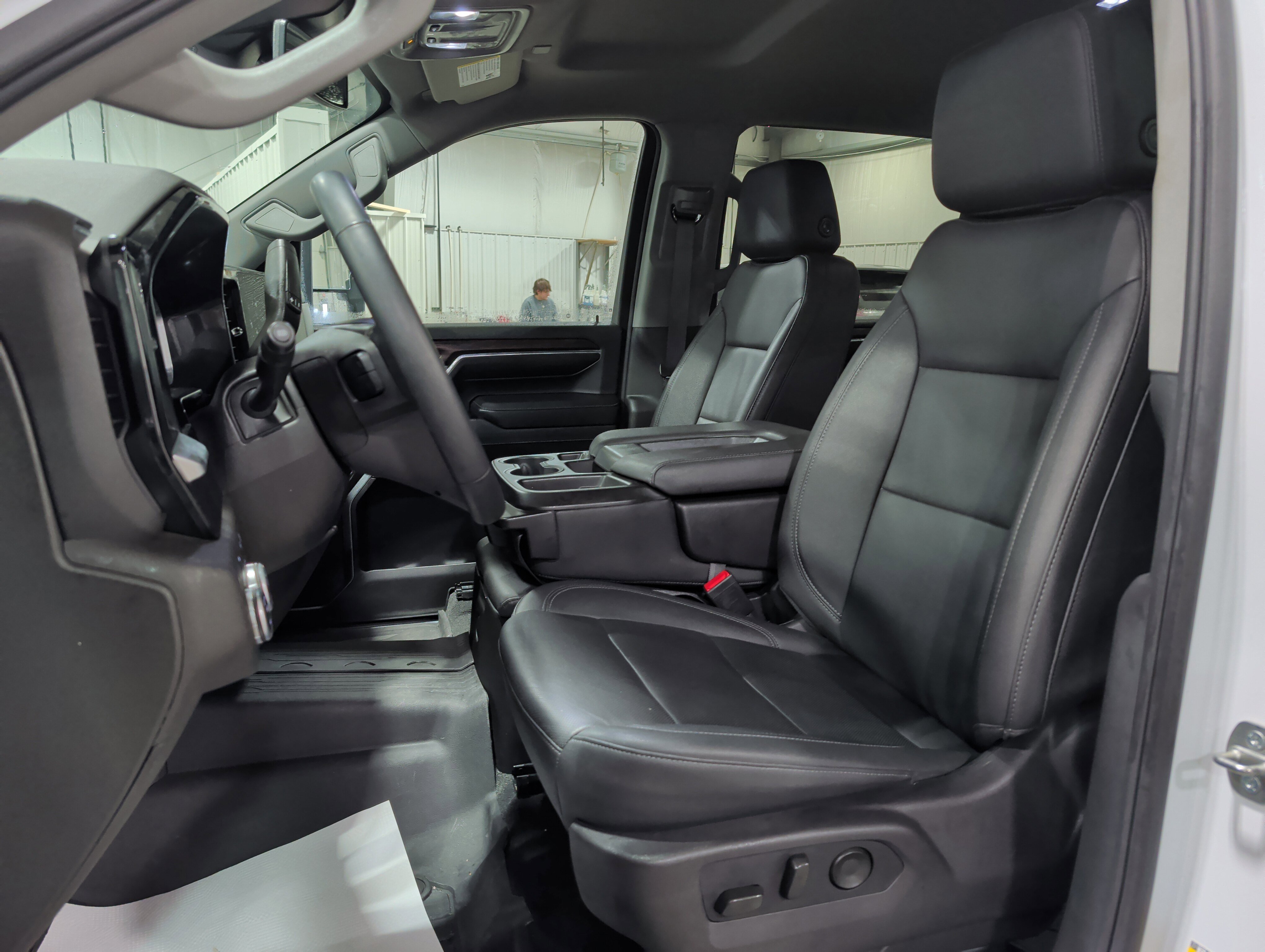 Used 2024 GMC Sierra 3500 SLT image 7