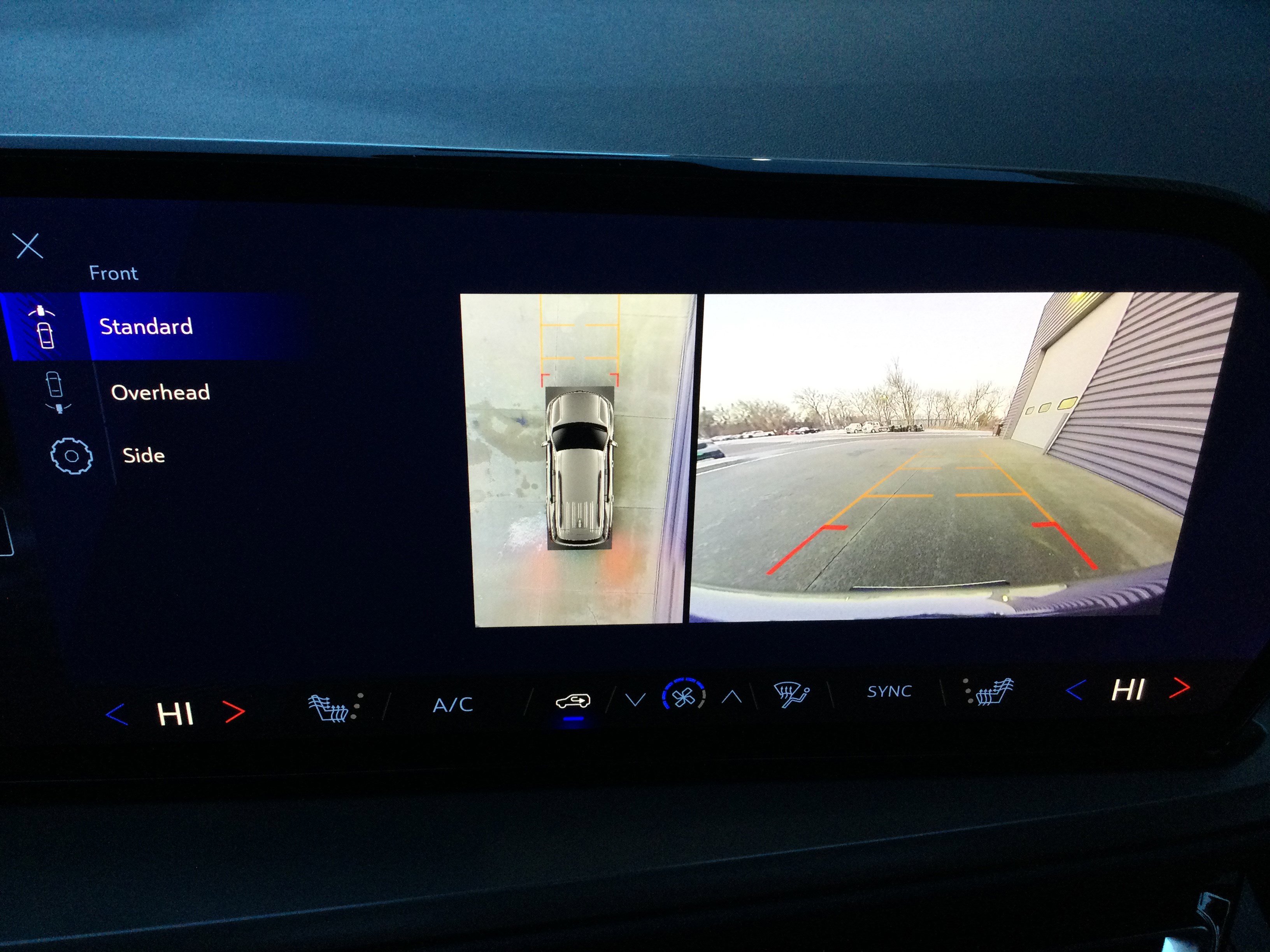 New 2026 Chevrolet Traverse LT w/ Sun and Wheel Package image 20