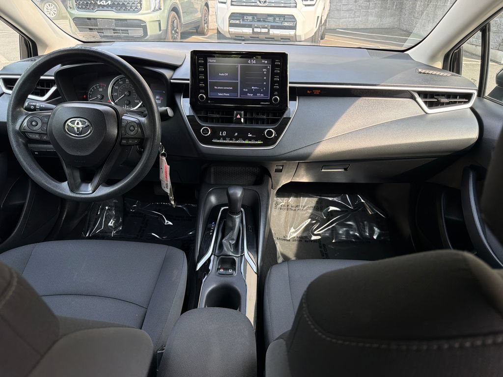 Used 2021 Toyota Corolla LE FWD image 15