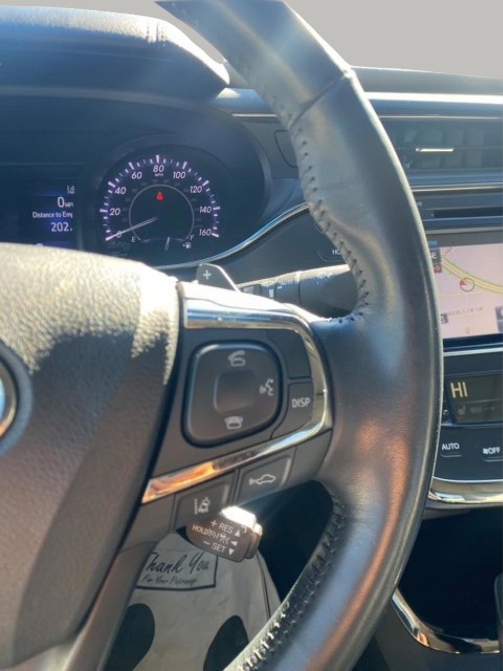 Used 2017 Toyota Avalon Limited image 24