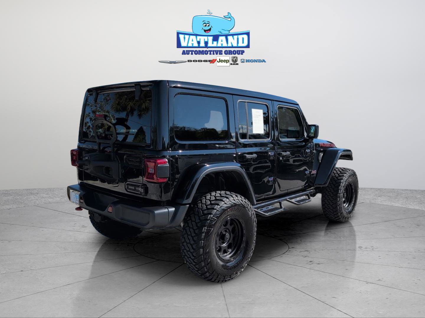 Used 2022 Jeep Wrangler Unlimited Rubicon w/ LED Lighting Group image 5