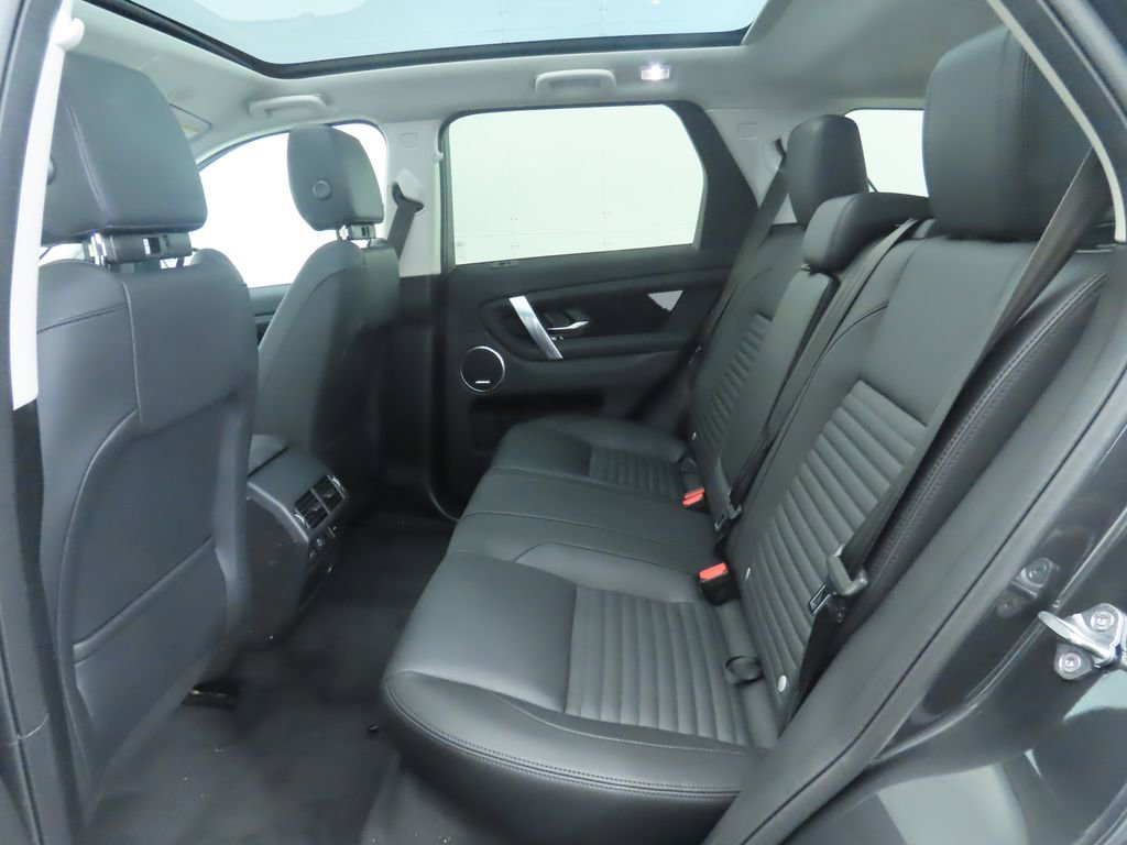Used 2025 Land Rover Discovery Sport S image 22