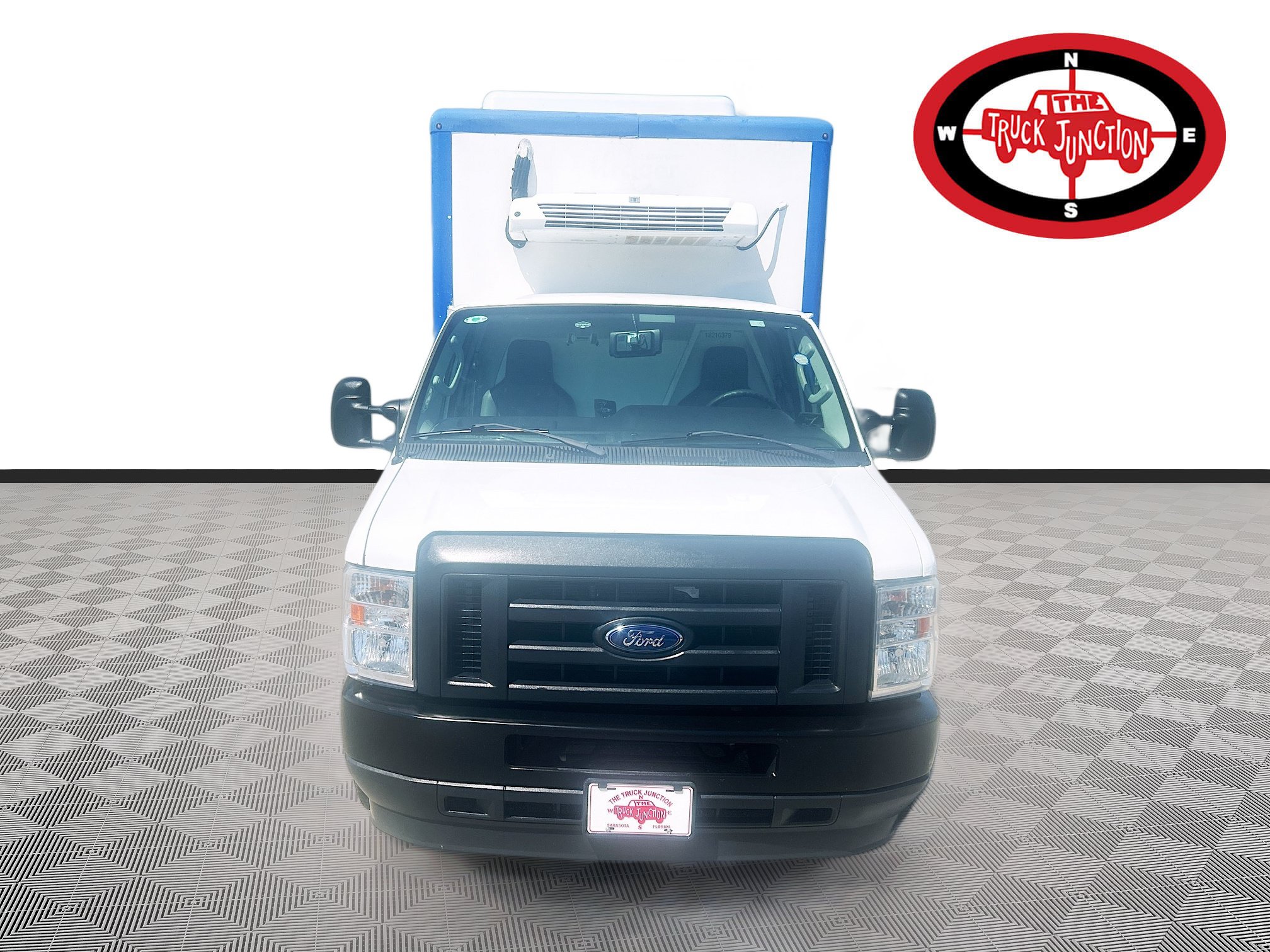 Used 2023 Ford E-350 and Econoline 350 Super Duty w/ Power Windows & Locks Group RWD image 2