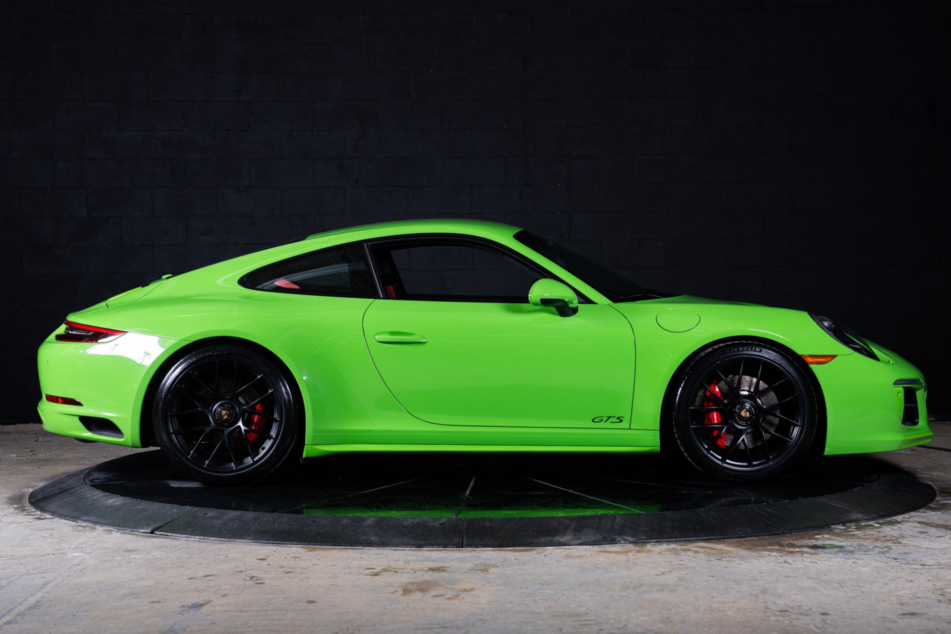 Used 2018 Porsche 911 Carrera GTS RWD image 36