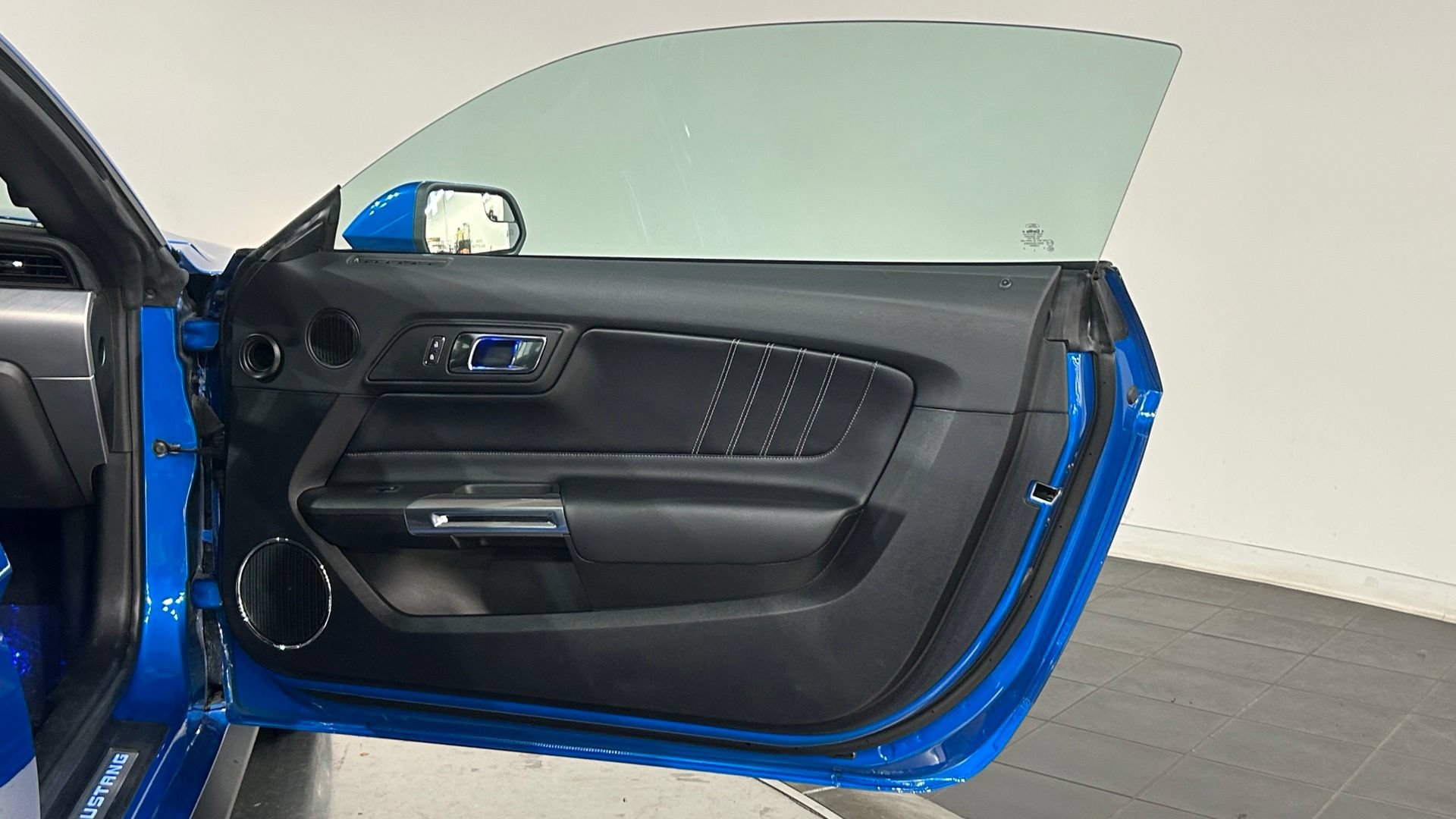 Used 2019 Ford Mustang GT Premium RWD image 55