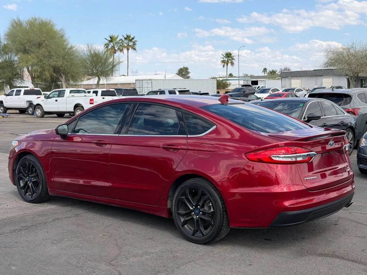 Used 2019 Ford Fusion SE w/ Equipment Group 151A FWD image 5