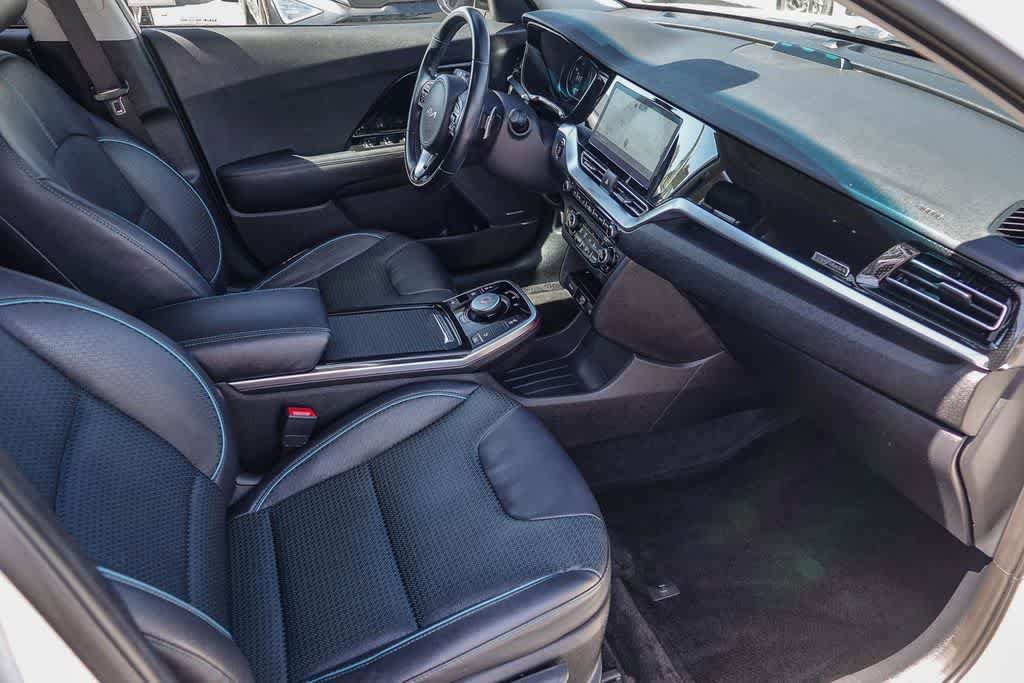 Certified 2022 Kia Niro EX Premium image 15